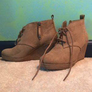 Dolce Vita wedge booties